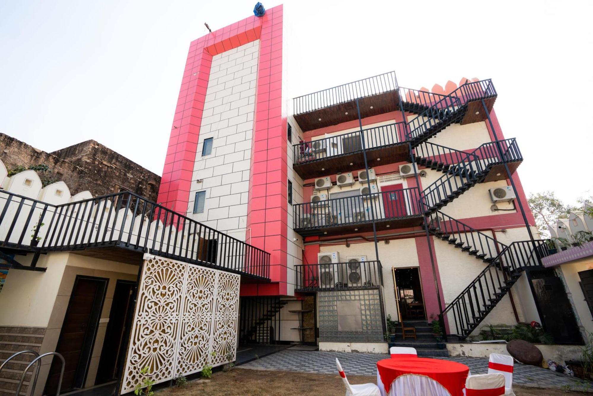 Hotel Rr 62-Jaipur City Centre Hotel Dış mekan fotoğraf
