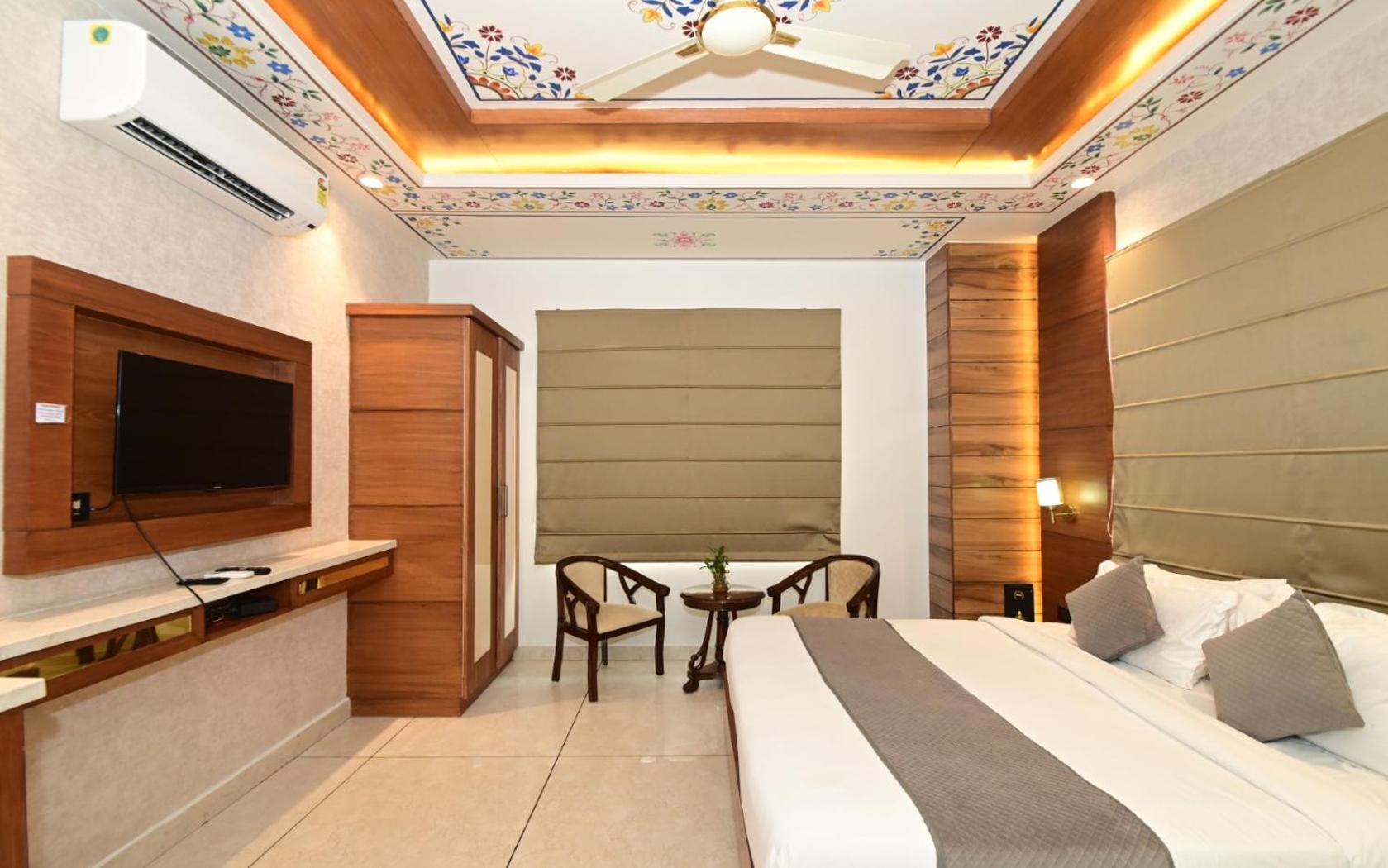Hotel Rr 62-Jaipur City Centre Hotel Dış mekan fotoğraf