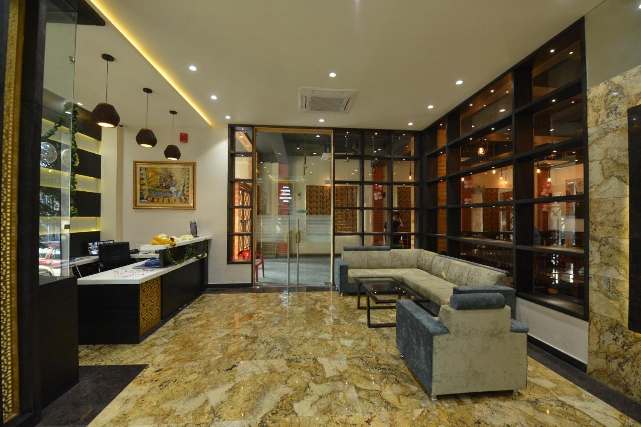 Hotel Rr 62-Jaipur City Centre Hotel Dış mekan fotoğraf