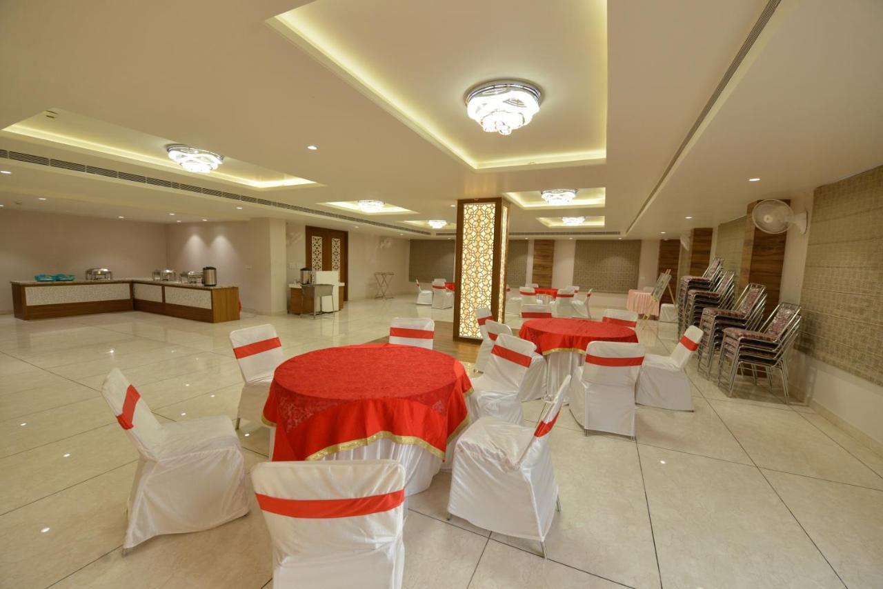 Hotel Rr 62-Jaipur City Centre Hotel Dış mekan fotoğraf